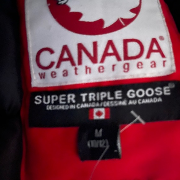 Super triple goose down jacket boys 10/12. In great shape worn once. - Picture 5 of 5